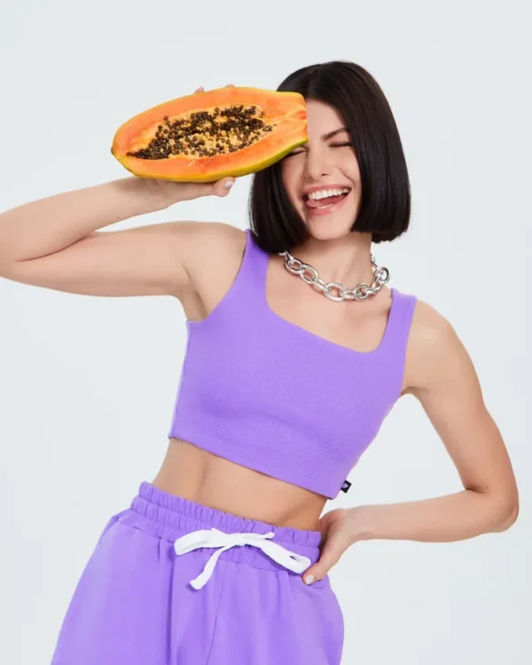 Violetinė moteriška palaidinė be rankovių